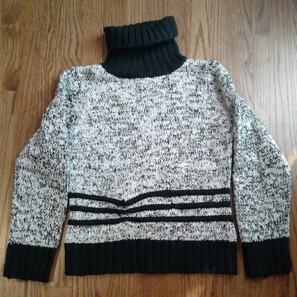 Black and white turtleneck sweater size S - Picture 1 of 3